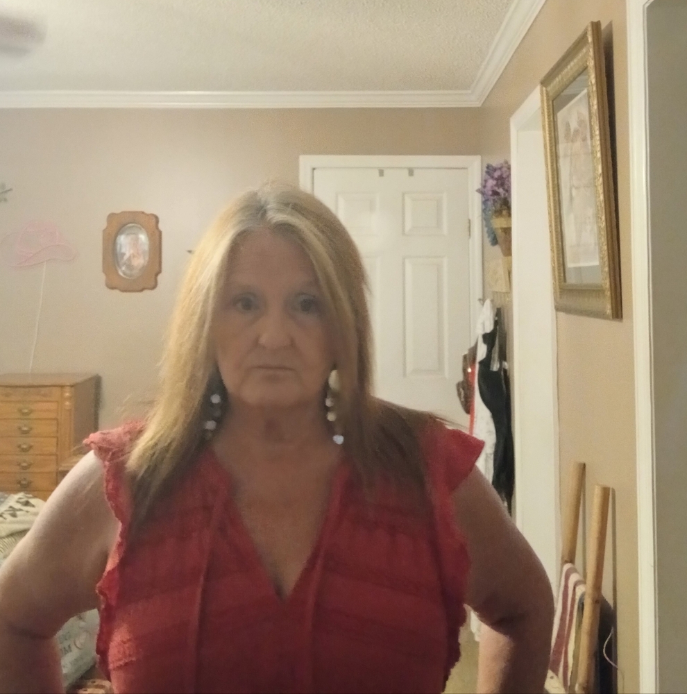 Meet your Posher, Janet